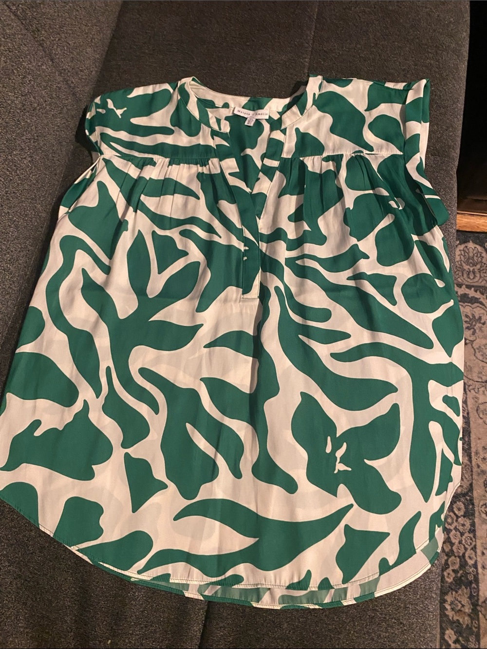 Green and White Abstract Print Flutter Sleeve Top